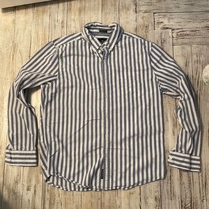 American Eagle button down